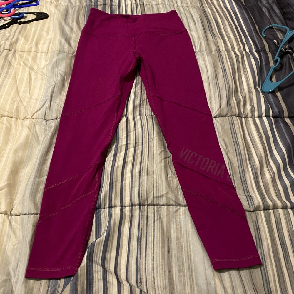 Victoria sport workout leggings